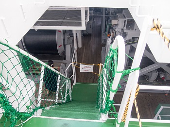 海底広域研究船 かいめい